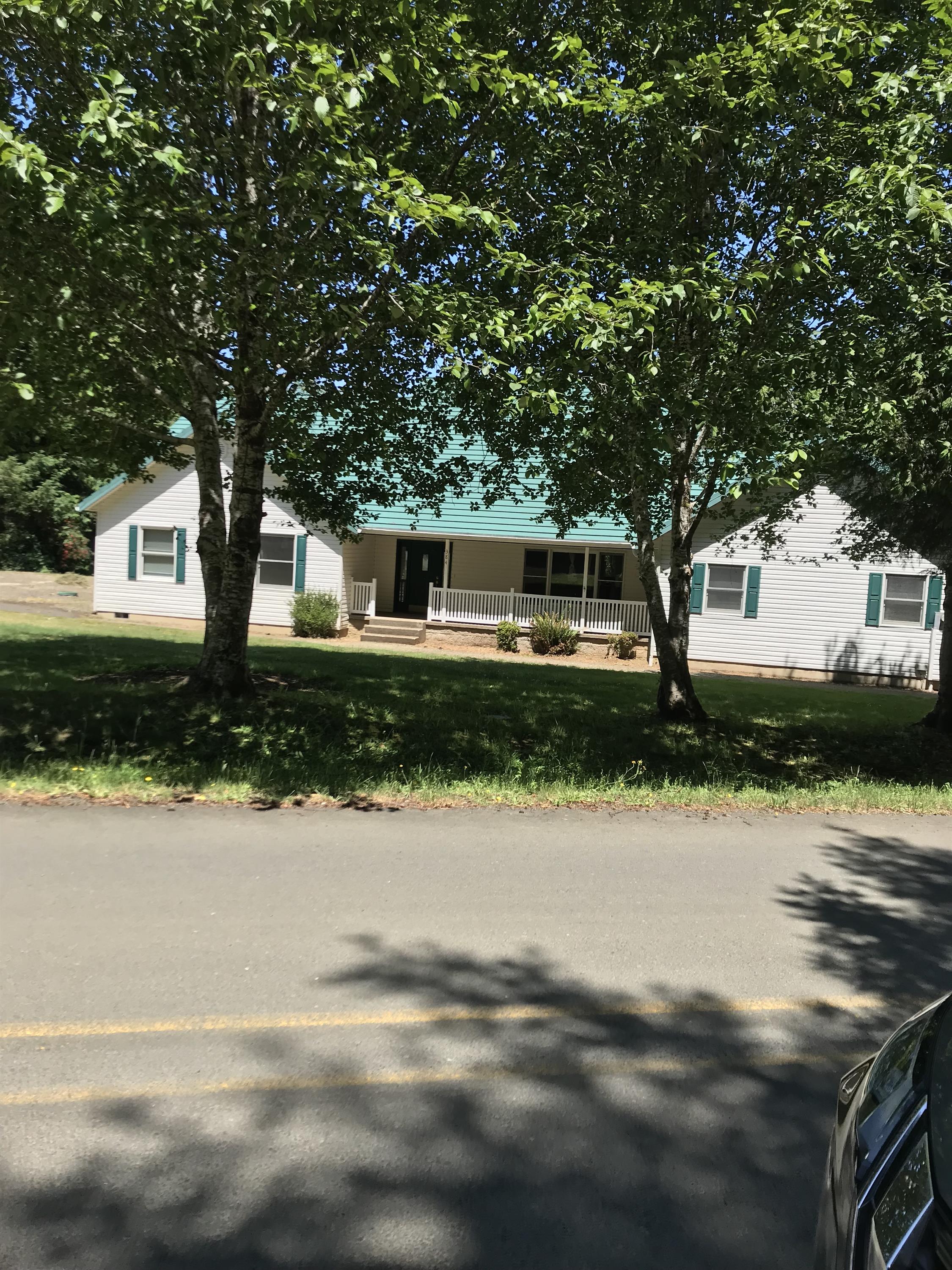384 Hamer Road