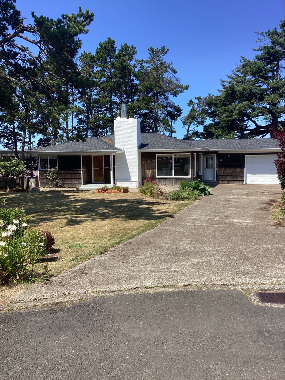 211 Northeast San-Bay-O Circle - 1